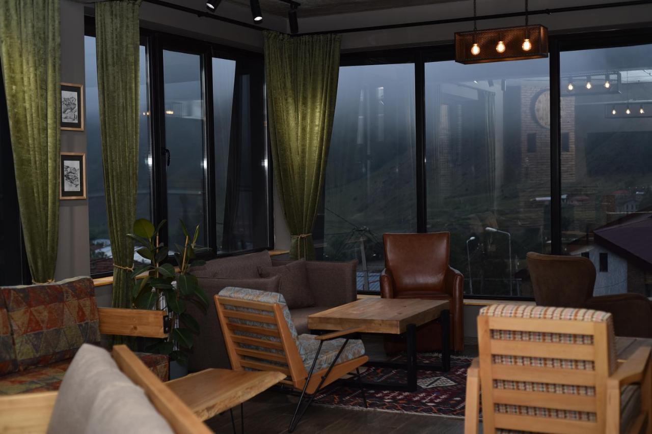Northgate Hotel Kazbegi Extérieur photo